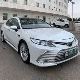 Toyota Camry 2020