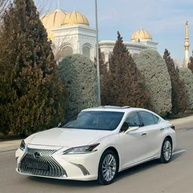 Lexus ES 350 2019