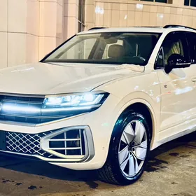 Volkswagen Touareg 2025