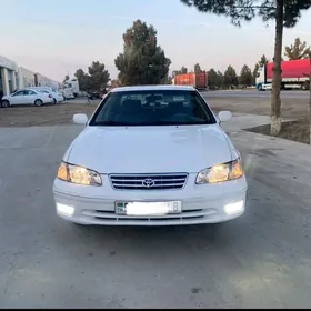 Toyota Camry 2000