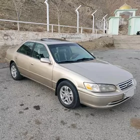 Toyota Camry 1999