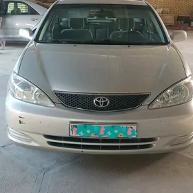 Toyota Camry 2004