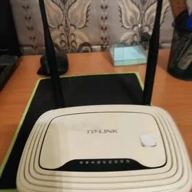 Роутер Router