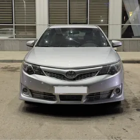 Toyota Camry 2013