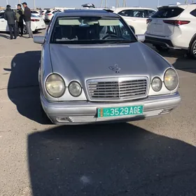 Mercedes-Benz E320 1998