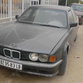 BMW 7 Series 1990