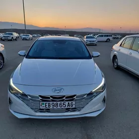 Hyundai Elantra 2021