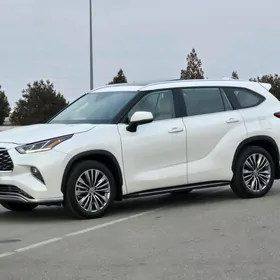 Toyota Highlander 2020