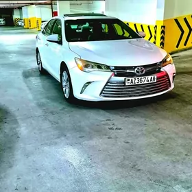 Toyota Camry 2016