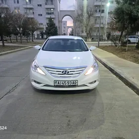 Hyundai Sonata 2011