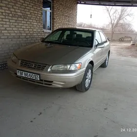 Toyota Camry 1999