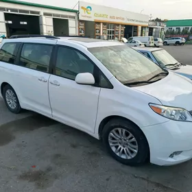 Toyota Sienna 2017