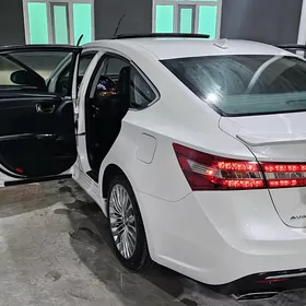 Toyota Avalon 2018