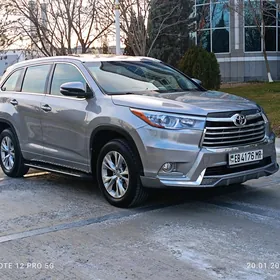 Toyota Highlander 2016