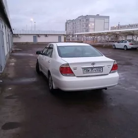 Toyota Camry 2004