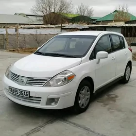 Nissan Versa 2010