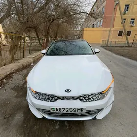 Kia K5 2021