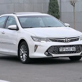 Toyota Camry 2017