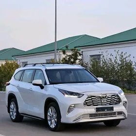 Toyota Highlander 2020