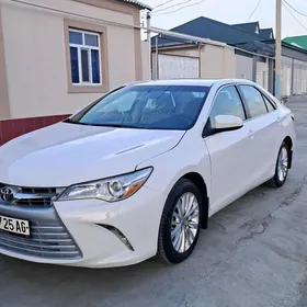 Toyota Camry 2017