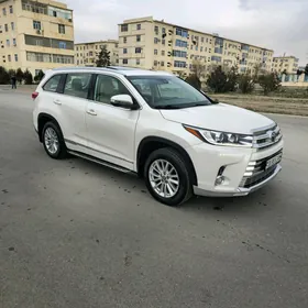 Toyota Highlander 2018