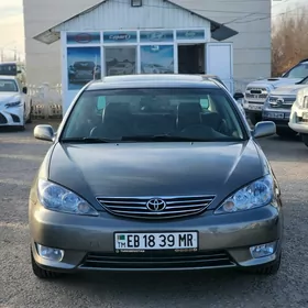 Toyota Camry 2004