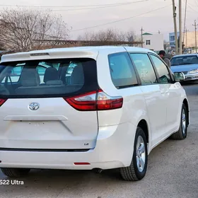 Toyota Sienna 2017