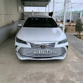 Toyota Avalon 2019