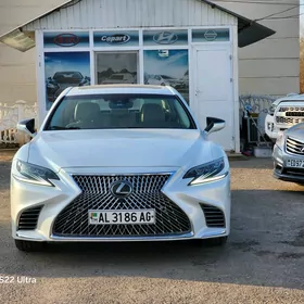 Lexus LS 2019