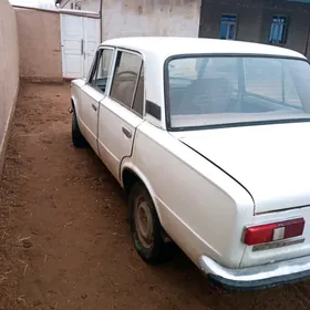 Lada 2104 1987