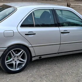 Mercedes-Benz C280 1995