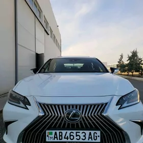 Lexus ES 350 2019