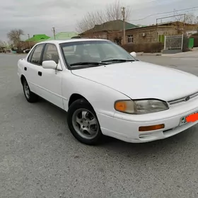 Toyota Camry 1993