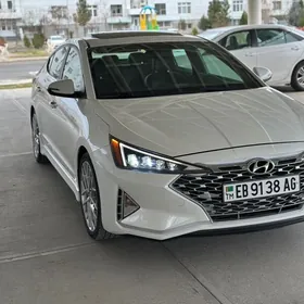 Hyundai Elantra 2019