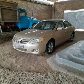 Toyota Camry 2010