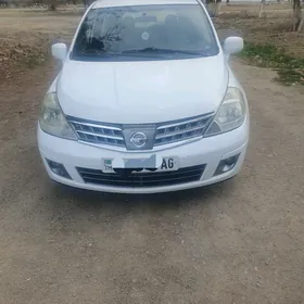 Nissan Versa 2010