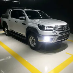 Toyota Hilux 2022