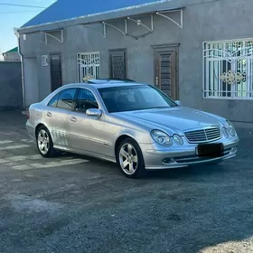 Mercedes-Benz E320 2003