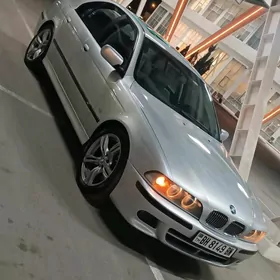 BMW E39 2003