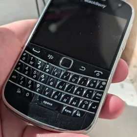 Blackberry 9900