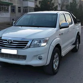 Toyota Hilux 2012