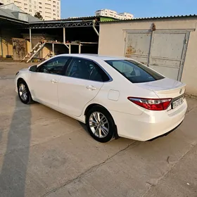 Toyota Camry 2017