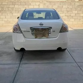 Nissan Altima 2009