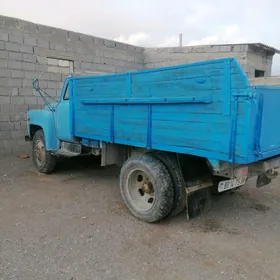 Gaz 52 2000