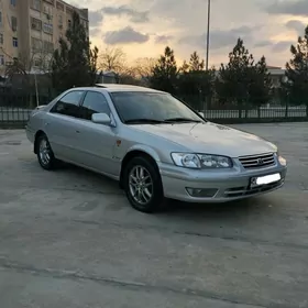 Toyota Camry 2000