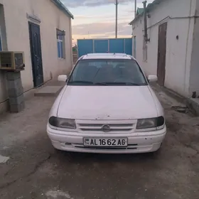 Opel Astra 1992