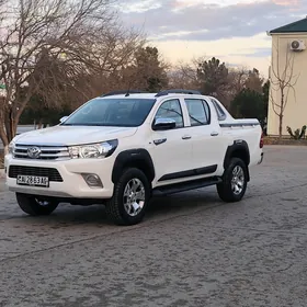 Toyota Hilux 2020