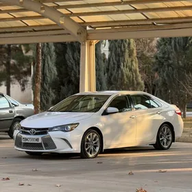 Toyota Camry 2016