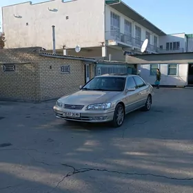 Toyota Camry 2000