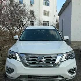 Nissan Pathfinder 2020